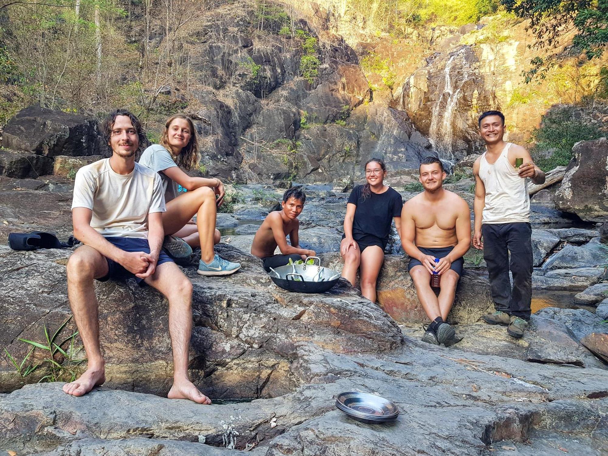 Ratanakiri Homestay & Jungle Trek รัตนคีรี ภายนอก รูปภาพ
