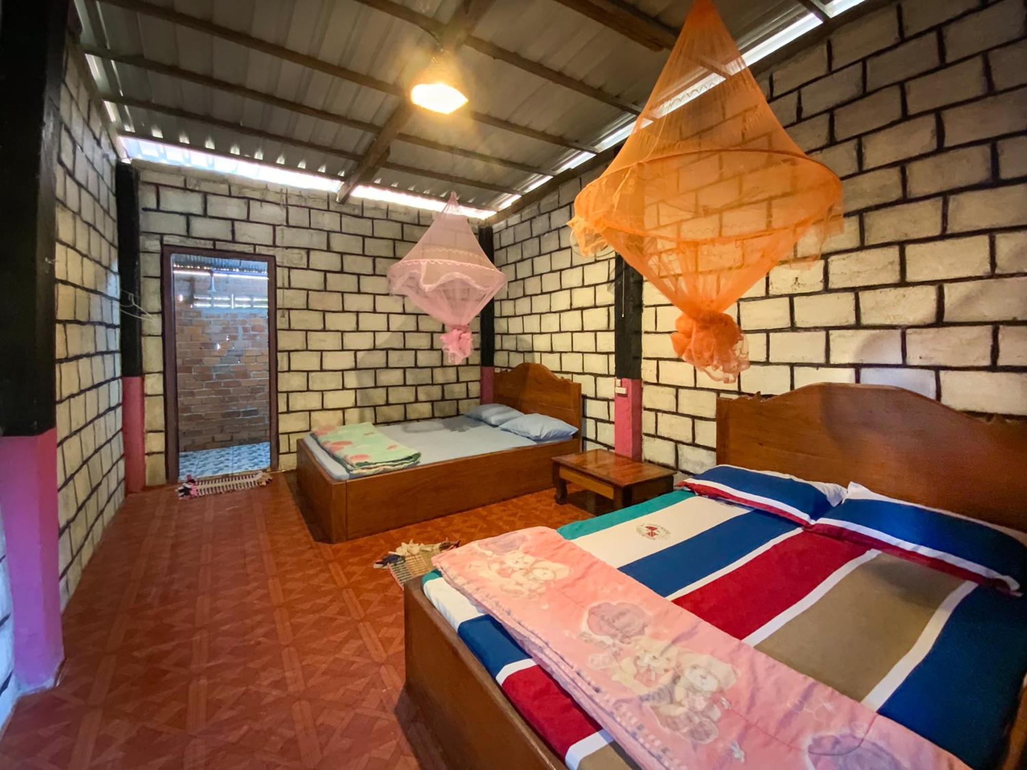 Ratanakiri Homestay & Jungle Trek รัตนคีรี ภายนอก รูปภาพ