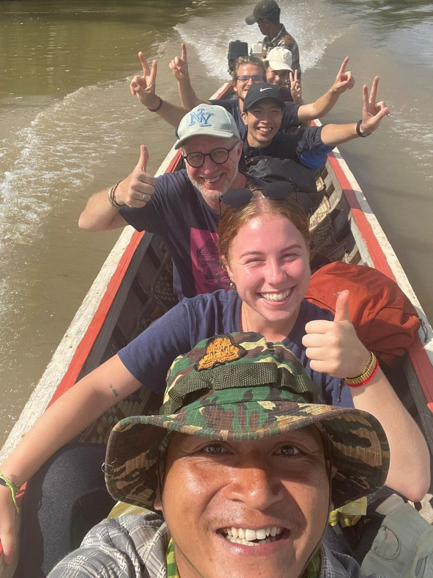Ratanakiri Homestay & Jungle Trek รัตนคีรี ภายนอก รูปภาพ