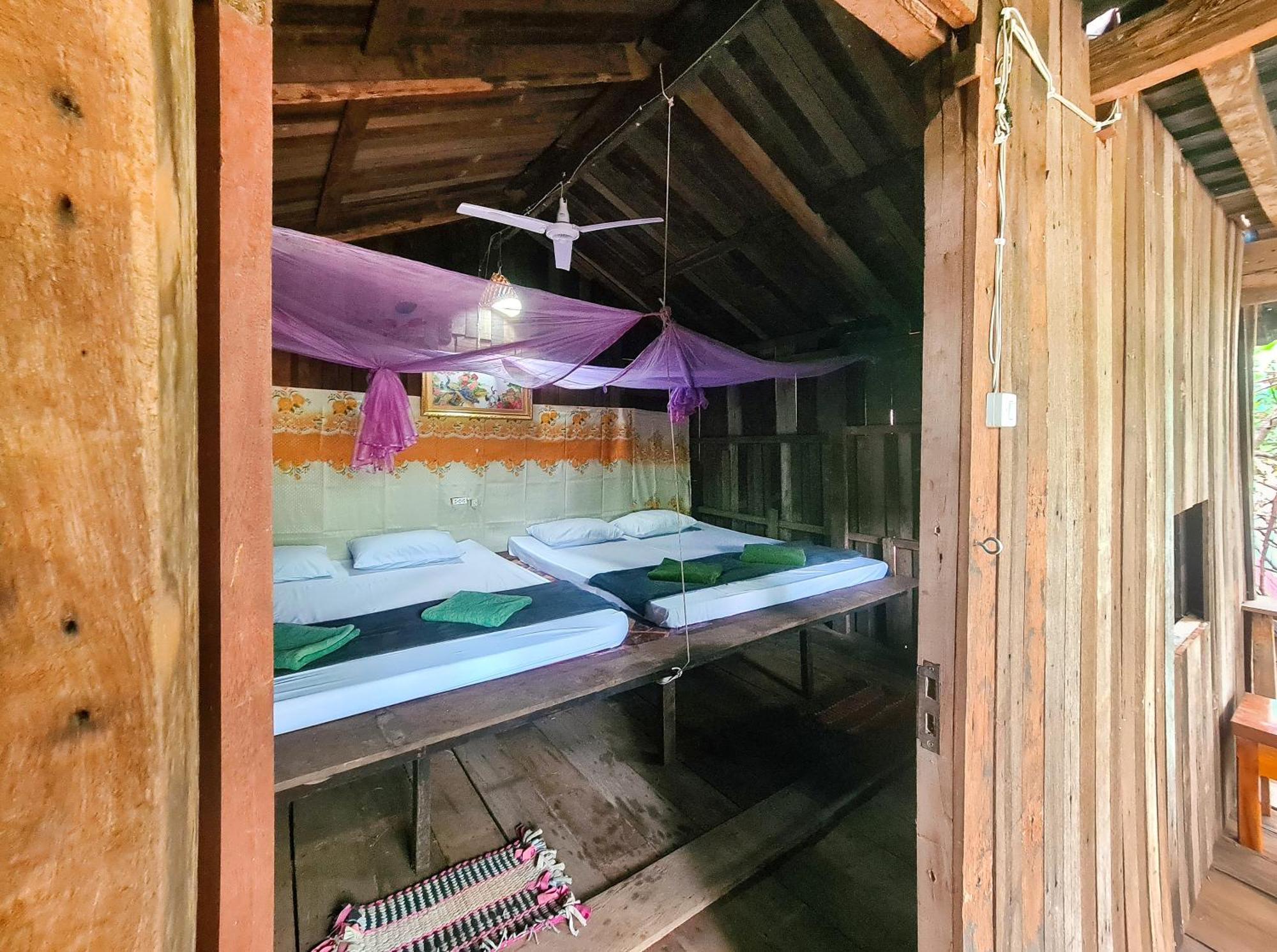 Ratanakiri Homestay & Jungle Trek รัตนคีรี ภายนอก รูปภาพ