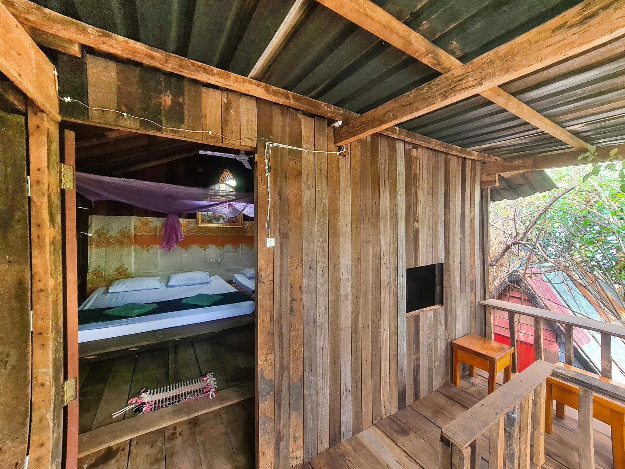 Ratanakiri Homestay & Jungle Trek รัตนคีรี ภายนอก รูปภาพ