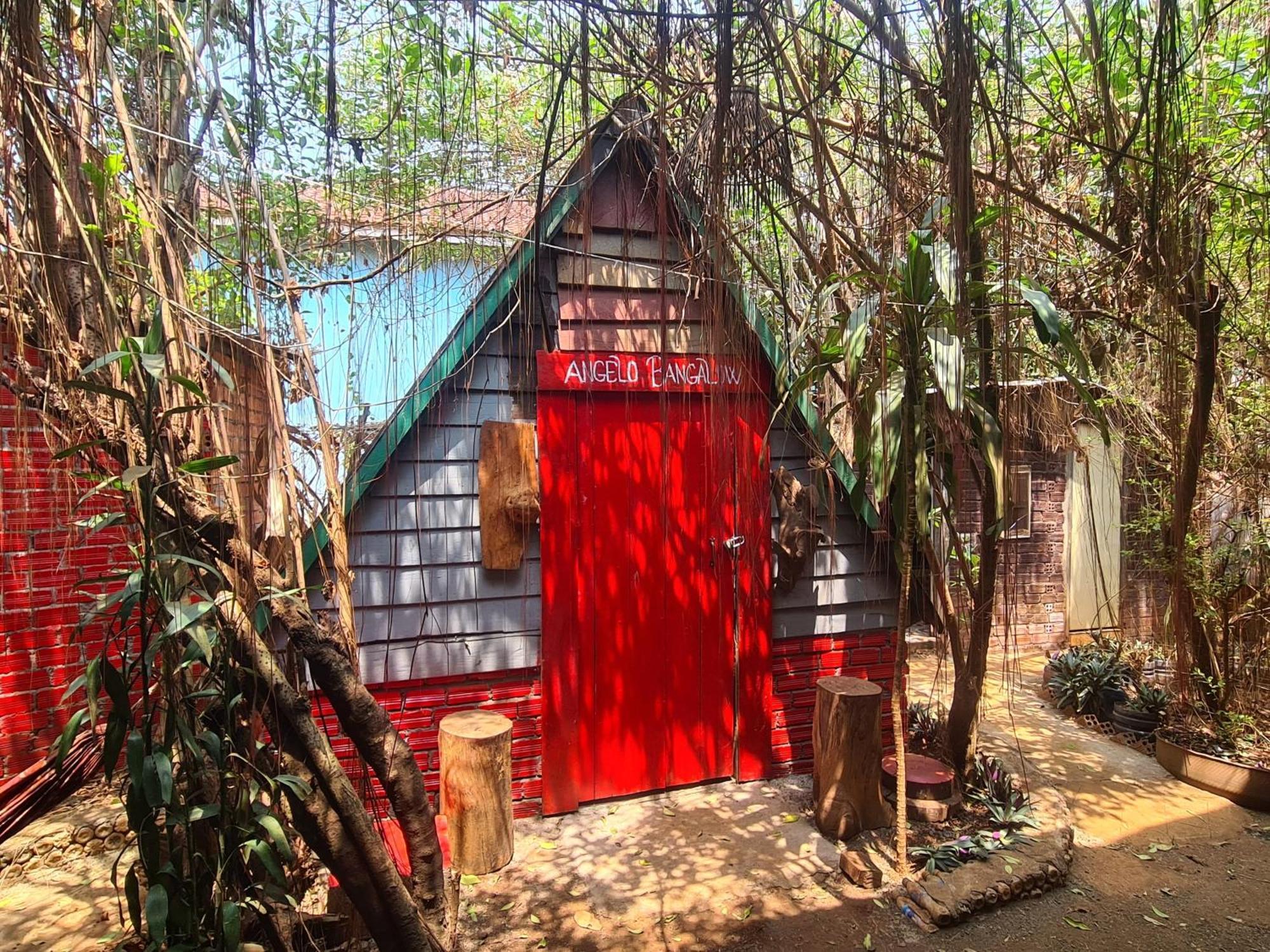 Ratanakiri Homestay & Jungle Trek รัตนคีรี ภายนอก รูปภาพ